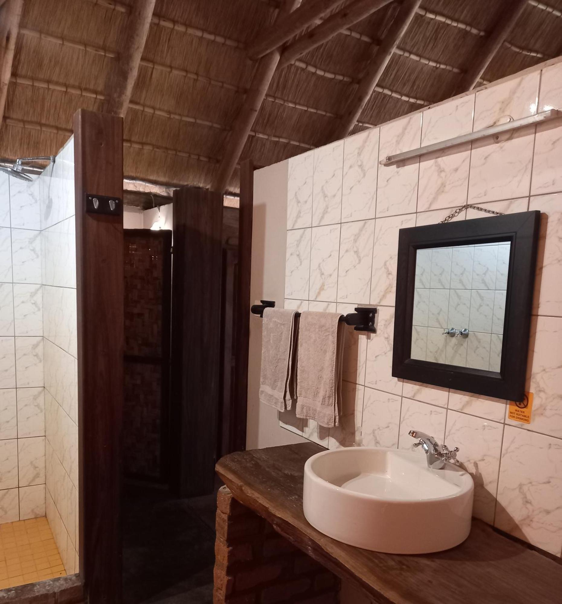 Shankara Rest Camp Makena Bilik gambar